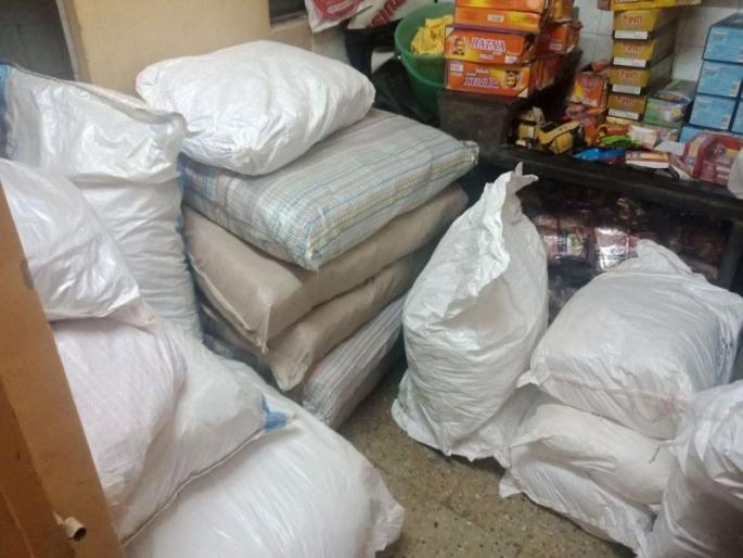 In the old Nashik, the gutka of four lakh was seized | जुन्या नाशकात चार लाखांचा गुटखा जप्त In the old Nashik, the gutka of four lakh was seized | जुन्या नाशकात चार लाखांचा गुटखा जप्त