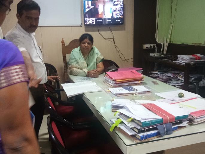 A sudden visit to the Health Department of the Chairperson | सभापतींची आरोग्य विभागाला अचानक भेट A sudden visit to the Health Department of the Chairperson | सभापतींची आरोग्य विभागाला अचानक भेट