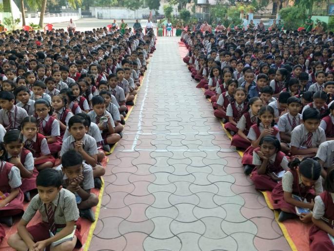  The help of the sperm from the penny money | खाऊच्या पैशातून चिमुकल्यांची मदत