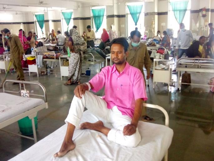 Conflict against sand mafia | वाळू माफियांच्या विरोधात संघर्ष Conflict against sand mafia | वाळू माफियांच्या विरोधात संघर्ष