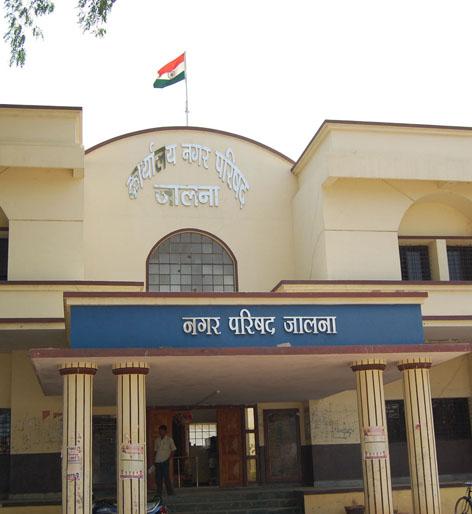  In old Jalna, four days dehydrated | जुना जालन्यात चार दिवस निर्जळी