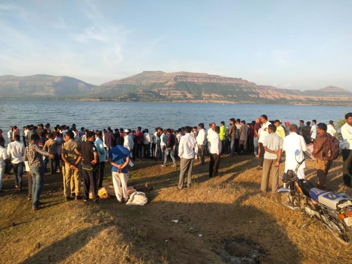 Mama-nephew drowned, mother-in-law's body was found in Kanher Dam; Searching for niece | कण्हेर धरणात मामा-भाचीचा बुडून मृत्यू, मामाचा मृतदेह सापडला ; भाचीचा शोध सुरू Mama-nephew drowned, mother-in-law's body was found in Kanher Dam; Searching for niece | कण्हेर धरणात मामा-भाचीचा बुडून मृत्यू, मामाचा मृतदेह सापडला ; भाचीचा शोध सुरू