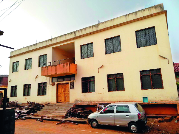 When will Savings Group's mall on Hi-Way? | ‘हाय वे’वरचा बचत गटांचा मॉल होणार कधी? When will Savings Group's mall on Hi-Way? | ‘हाय वे’वरचा बचत गटांचा मॉल होणार कधी?