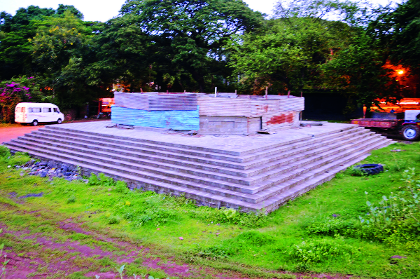 Shahu Samadhi will remain bound with all four sides | शाहू समाधी चारी बाजूने बंदिस्तच राहणार