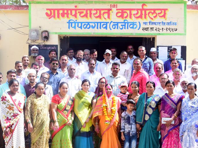 Pimpalega (nagic) sarpanchapadi madakini khute | पिंपळगाव (नजिक) सरपंचपदी मंदाकिनी खुटे