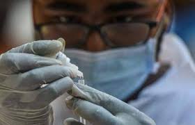 Affordability of the general public due to online vaccination | ऑनलाइन लसीकरणामुळे सर्वसामान्यांची परवड Affordability of the general public due to online vaccination | ऑनलाइन लसीकरणामुळे सर्वसामान्यांची परवड