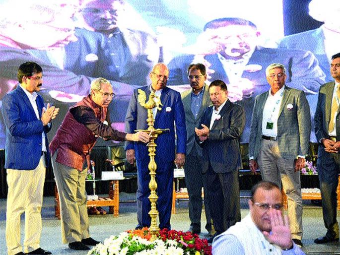 Raira boosted the honor of the business | रेरामुळे व्यवसायाचा सन्मान उंचावला Raira boosted the honor of the business | रेरामुळे व्यवसायाचा सन्मान उंचावला