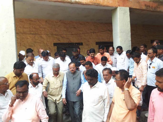 The State Minister's Survey of the Protected Monument of Mahatma Phule | महात्मा फुले यांच्या नियोजित स्मारक स्थळाची संरक्षण राज्यमंत्र्यांकडून पाहणी