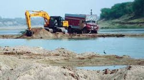 27 lakh penalty for illegal sand transportation | अवैध वाळू वाहतूक प्रकरणी २७ लाखांची दंडात्मक कारवाई 27 lakh penalty for illegal sand transportation | अवैध वाळू वाहतूक प्रकरणी २७ लाखांची दंडात्मक कारवाई