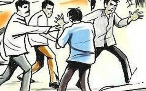 A beating in the ranch over the promise of seeing a 'spectacle' | ‘तमाशा’ पहाण्याचा वादातून रनाळेत झाली मारहाण A beating in the ranch over the promise of seeing a 'spectacle' | ‘तमाशा’ पहाण्याचा वादातून रनाळेत झाली मारहाण