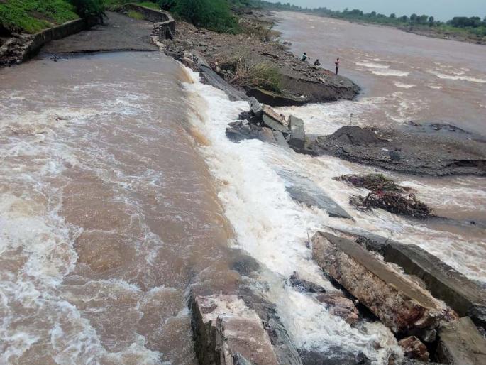 An estimated loss of two crores | दोन कोटींचे नुकसान झाल्याचा अंदाज