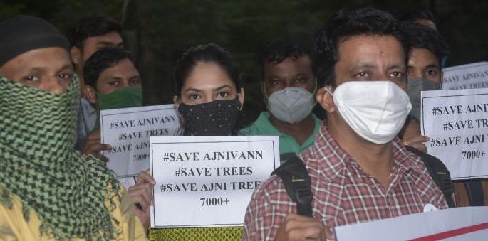 ... then there will be 'Chipko Andolan' in Ajni in Nagpur too | ...तर नागपुरातील अजनीमध्येही होईल ‘चिपको आंदोलन’  ... then there will be 'Chipko Andolan' in Ajni in Nagpur too | ...तर नागपुरातील अजनीमध्येही होईल ‘चिपको आंदोलन’