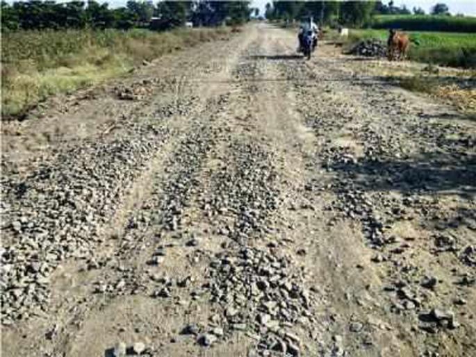 Parbhani: Get the road to Konerwadi village | परभणी : कोनेरवाडी गावाला रस्ता मिळेना Parbhani: Get the road to Konerwadi village | परभणी : कोनेरवाडी गावाला रस्ता मिळेना
