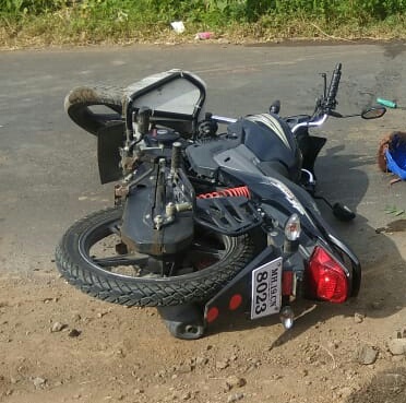 Dumpster bikes hit; Mother died of serious injuries | डंपरची दुचाकीला धडक; आई ठार मुलगा गंभीर