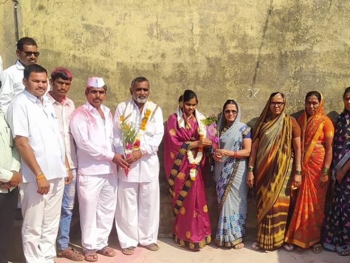 NCP has power over Shirasmani Gram Panchayat | शिरसमणी ग्रामपंचायतीवर राष्ट्रवादीची एक हाती सत्ता NCP has power over Shirasmani Gram Panchayat | शिरसमणी ग्रामपंचायतीवर राष्ट्रवादीची एक हाती सत्ता