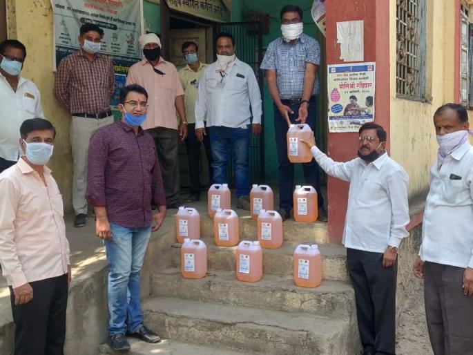 'Baramati' help for the Corona Fighters of Chalisgaon | चाळीसगावच्या कोरोना फायटर्ससाठी ‘बारामती’ची मदत