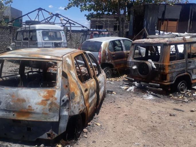 Fire in garage at yaval | यावल येथे गॅरेजला आग Fire in garage at yaval | यावल येथे गॅरेजला आग