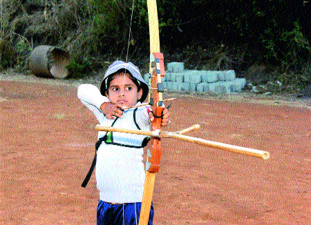 Years nine and gold medals are twenty | वय वर्षे नऊ अन् सुवर्ण पदके वीस Years nine and gold medals are twenty | वय वर्षे नऊ अन् सुवर्ण पदके वीस