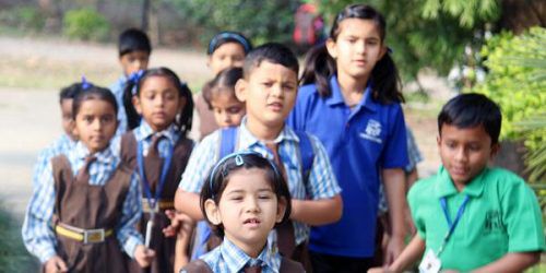 Frequent follow-up from private schools to pay the remaining fees | खासगी शाळांकडून उर्वरित शुल्क भरण्यासाठी वारंवार पाठपुरावा