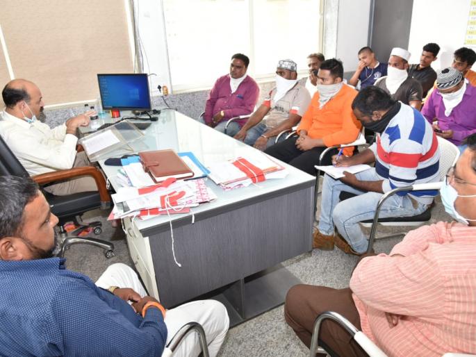 Meeting on bird flu at Sinnar Municipal Council | सिन्नर नगरपरिषदेत बर्ड फ्लूबाबत बैठक Meeting on bird flu at Sinnar Municipal Council | सिन्नर नगरपरिषदेत बर्ड फ्लूबाबत बैठक