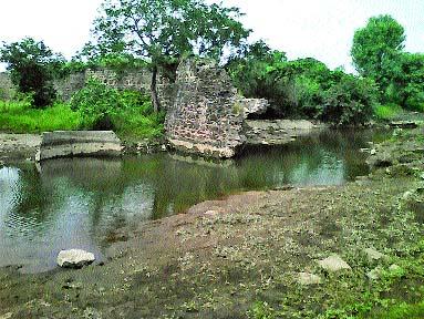 Receive funding for bonded positions at 'season' | ‘मोसम’वरील बंधाºयांना निधी प्राप्त Receive funding for bonded positions at 'season' | ‘मोसम’वरील बंधाºयांना निधी प्राप्त