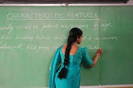 Teaching classes of Muktanand College started from Monday | मुक्तानंद महाविद्यालयाचे सोमवारपासून अध्यापनाचे वर्ग सुरु Teaching classes of Muktanand College started from Monday | मुक्तानंद महाविद्यालयाचे सोमवारपासून अध्यापनाचे वर्ग सुरु