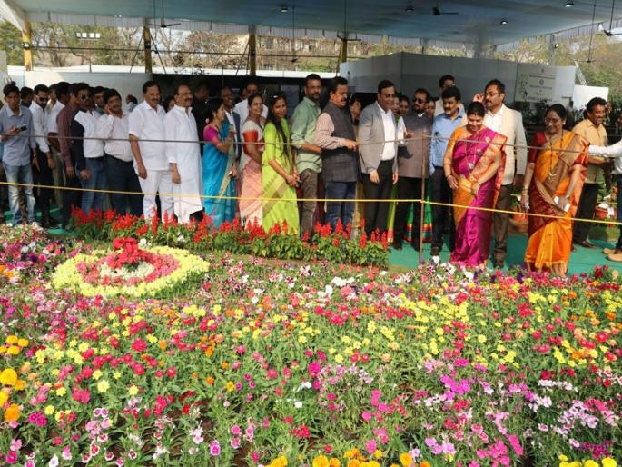 Thane Municipal Corporation's 2018 exhibition of trees, opportunity to see 500 species of trees | ठाणे महापालिकेच्या वृक्षवल्ली २०१८ प्रदर्शनाला सुरवात, ५०० जातींचे वृक्ष पाहण्याची संधी