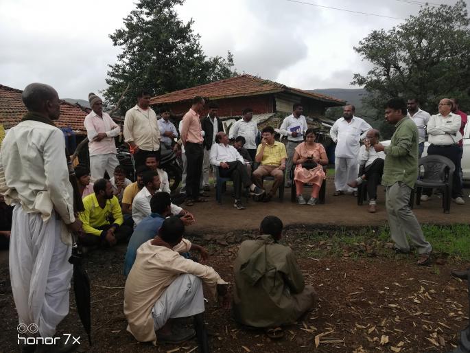 After all, the survey was done on the road | अखेर ‘त्या’ रस्त्याची झाली पाहणी After all, the survey was done on the road | अखेर ‘त्या’ रस्त्याची झाली पाहणी