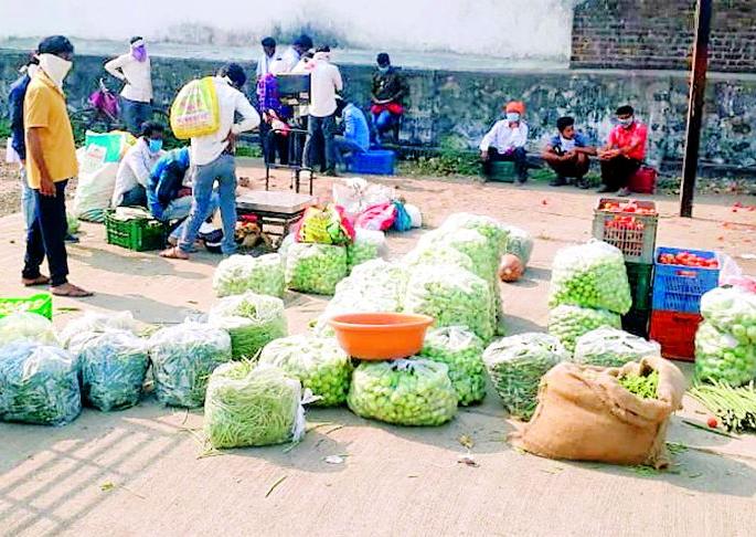 Farmers' financial planning collapsed | शेतकऱ्यांचे आर्थिक नियोजन ढासळले