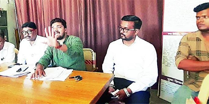 Exploitation of workers in Kasturba Health Society | कस्तुरबा हेल्थ सोसायटीत कामगारांचे शोषण