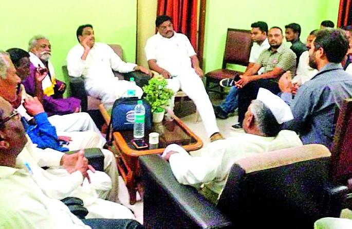 Chakkajam against Swabhimani government | स्वाभीमानी शासनाविरूद्ध करणार चक्काजाम