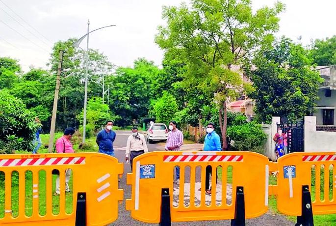 Annoyance in three places due to one patient | एका रूग्णामुळे तीन ठिकाणी मनस्ताप Annoyance in three places due to one patient | एका रूग्णामुळे तीन ठिकाणी मनस्ताप