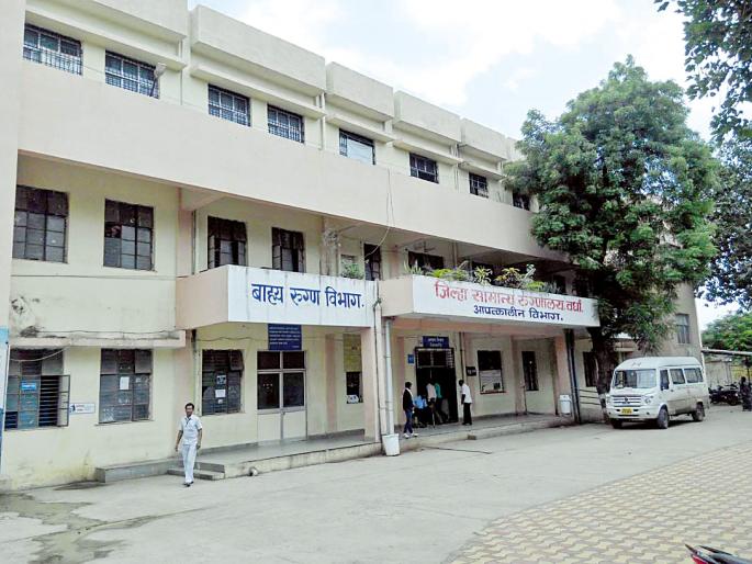Oxygen Stock in District Hospital | जिल्हा रुग्णालयात आॅक्सिजनचा स्टॉक Oxygen Stock in District Hospital | जिल्हा रुग्णालयात आॅक्सिजनचा स्टॉक