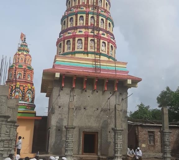 Burglary at Khandeshwar Maharaj temple in Yelpane; Silver mask and jewelry lampas | येळपणेच्या खंडेश्वर महाराज मंदिरात चोरी; चांदीचा मुखवटा व दागिने लंपास