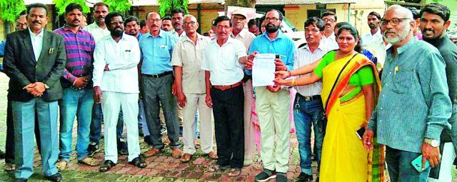 Prohibition of Constitutional burners everywhere | संविधान जाळणाऱ्यांचा सर्वत्र निषेध