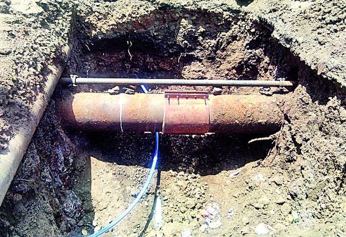Water corridor brass open in 24 hours | जलवाहिनीच्या दुरुस्तीचे पितळ २४ तासात उघडे
