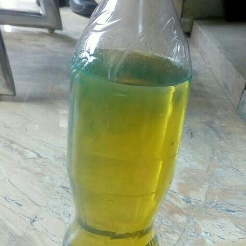 Due to the demand for the guarantee, the reduction in the demand for the wheat | हमीपत्राची विचारणा करताच घासलेटच्या मागणीत घट Due to the demand for the guarantee, the reduction in the demand for the wheat | हमीपत्राची विचारणा करताच घासलेटच्या मागणीत घट