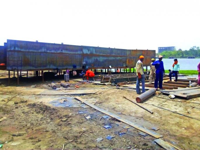 80 tonne of shipbuilding in Koriad in Nagpur district | नागपूर जिल्ह्यातील कोराडीत ८० टनाच्या जहाजाची निर्मिती 80 tonne of shipbuilding in Koriad in Nagpur district | नागपूर जिल्ह्यातील कोराडीत ८० टनाच्या जहाजाची निर्मिती