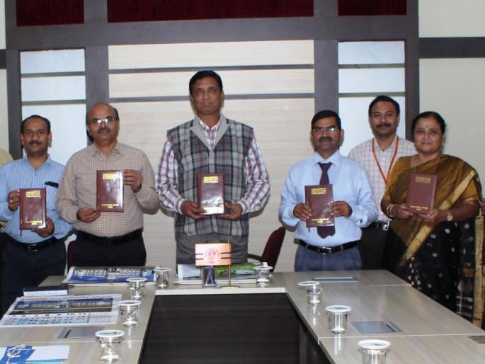 University Calendar on the concept of 'Water University' | ‘जलयुक्त विद्यापीठ’ संकल्पनेवर विद्यापीठाची दिनदर्शिका University Calendar on the concept of 'Water University' | ‘जलयुक्त विद्यापीठ’ संकल्पनेवर विद्यापीठाची दिनदर्शिका
