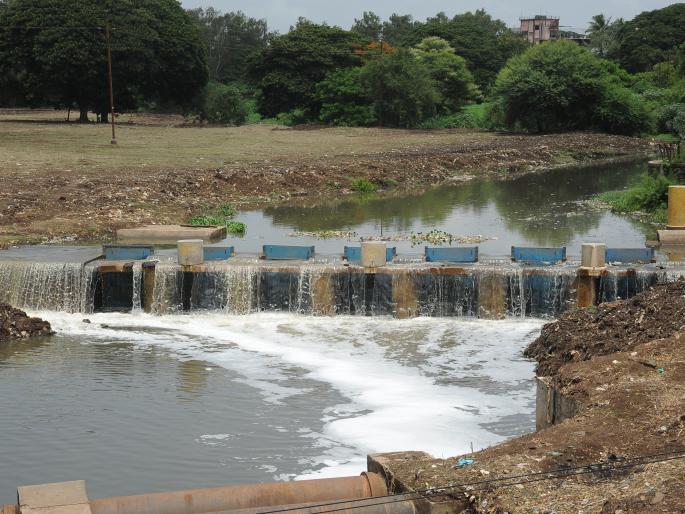 Monsoon rains in Kolhapur district, rain rains throughout the day | कोल्हापूर जिल्ह्यात मान्सूनची चाहूल, दिवसभर पावसाची रिपरिप Monsoon rains in Kolhapur district, rain rains throughout the day | कोल्हापूर जिल्ह्यात मान्सूनची चाहूल, दिवसभर पावसाची रिपरिप