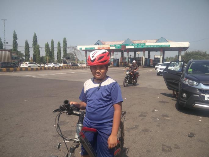 Kolhapur: 'Save the water' awareness of small amounts | कोल्हापूर : छोट्या अंशुलची ‘पाणी वाचवा’ जनजागृती मोहीम Kolhapur: 'Save the water' awareness of small amounts | कोल्हापूर : छोट्या अंशुलची ‘पाणी वाचवा’ जनजागृती मोहीम