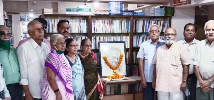 Gadima sang, I was blessed, Sunanda Deshpande, c. On Tribute to Madgulkar | कोल्हापूरात ग. दि. माडगुळकर यांना आदरांजली Gadima sang, I was blessed, Sunanda Deshpande, c. On Tribute to Madgulkar | कोल्हापूरात ग. दि. माडगुळकर यांना आदरांजली
