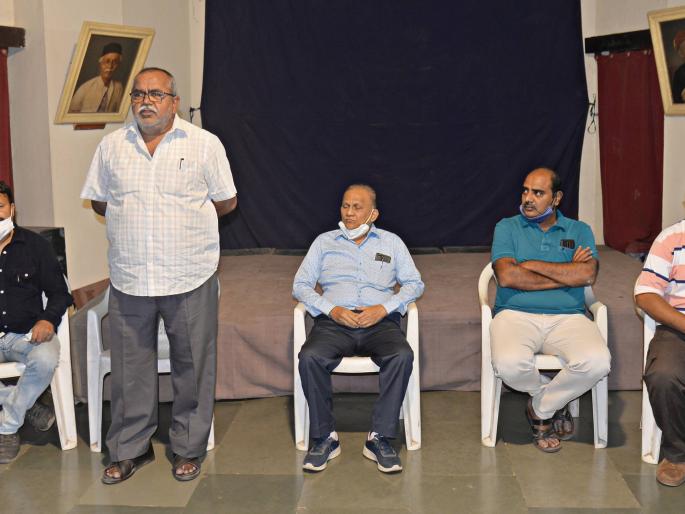 Now the battle is on to reduce Keshavrao's rent | केशवरावचे भाडे कमी करण्यासाठी आता आरपारची लढाई Now the battle is on to reduce Keshavrao's rent | केशवरावचे भाडे कमी करण्यासाठी आता आरपारची लढाई