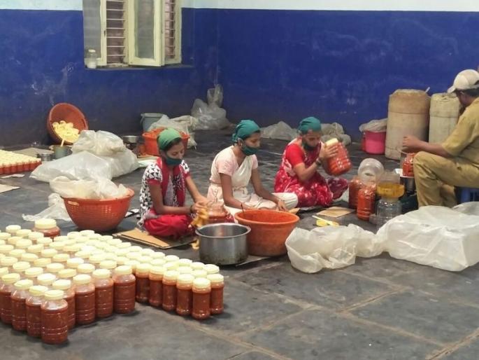 The economic cycle of 700 small scale industries is still in its infancy | ७०० लघु उद्योगांचे अर्थचक्र अद्याप रूतलेलेच