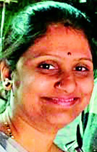 Mother gave birth to a baby and during the treatment mother started! | बाळाला जन्म दिला अन् उपचारादरम्यान माता दगावली! Mother gave birth to a baby and during the treatment mother started! | बाळाला जन्म दिला अन् उपचारादरम्यान माता दगावली!