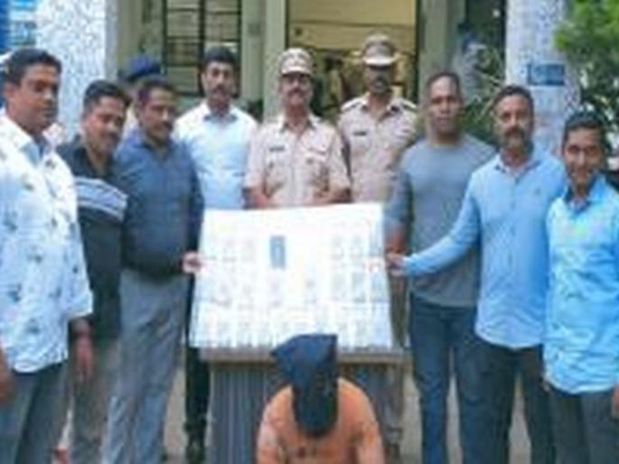 Handcuffs to the driver who took away Rs 15 lakh in cash | पंधरा लाखांची रोकड लांबविणाऱ्या ड्रायव्हरला बेड्या Handcuffs to the driver who took away Rs 15 lakh in cash | पंधरा लाखांची रोकड लांबविणाऱ्या ड्रायव्हरला बेड्या