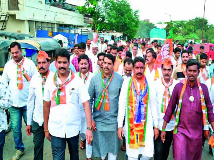Maharashtra Election 2019 : Acknowledgment of development works worth over Rs 1200 crore: Bhimrao Tapkir | Maharashtra Election 2019 : बाराशे कोटींपेक्षा जास्त रकमेच्या विकासकामांची पोचपावती मिळेल : भीमराव तापकीर  Maharashtra Election 2019 : Acknowledgment of development works worth over Rs 1200 crore: Bhimrao Tapkir | Maharashtra Election 2019 : बाराशे कोटींपेक्षा जास्त रकमेच्या विकासकामांची पोचपावती मिळेल : भीमराव तापकीर