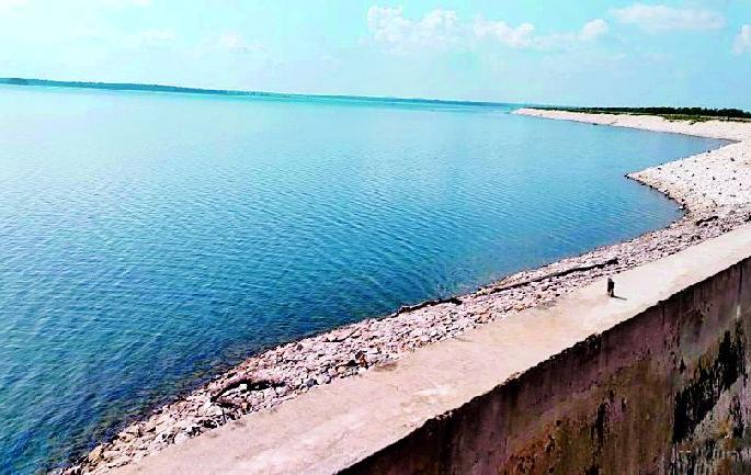 Short water storage in Bawanthadi dam | बावनथडी धरणात अल्प जलसाठा