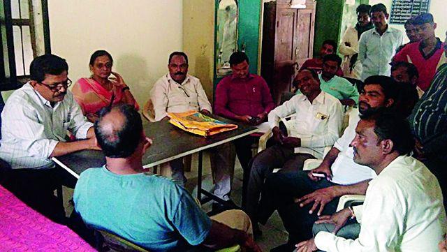 Due to corrupt practices, officials build up | धानाच्या वाणात भेसळ, अधिकारी बांधावर