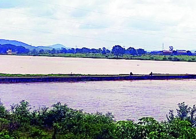 The Waingange floods hit 83 villages every year | वैनगंगेच्या पुराचा दरवर्षी 83 गावांना बसतो फटका The Waingange floods hit 83 villages every year | वैनगंगेच्या पुराचा दरवर्षी 83 गावांना बसतो फटका